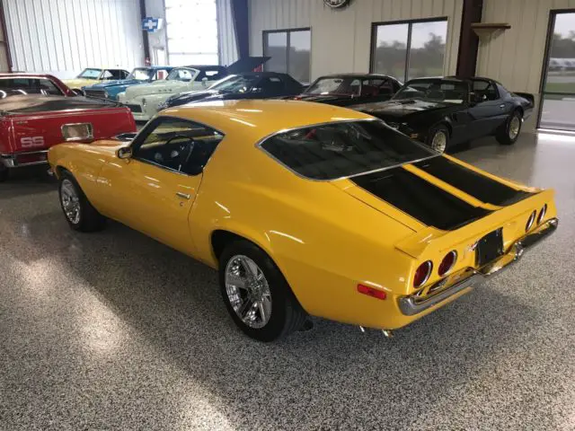1970 chevrolet camaro z28 - split bumper, big block engine, awesome looking z-28