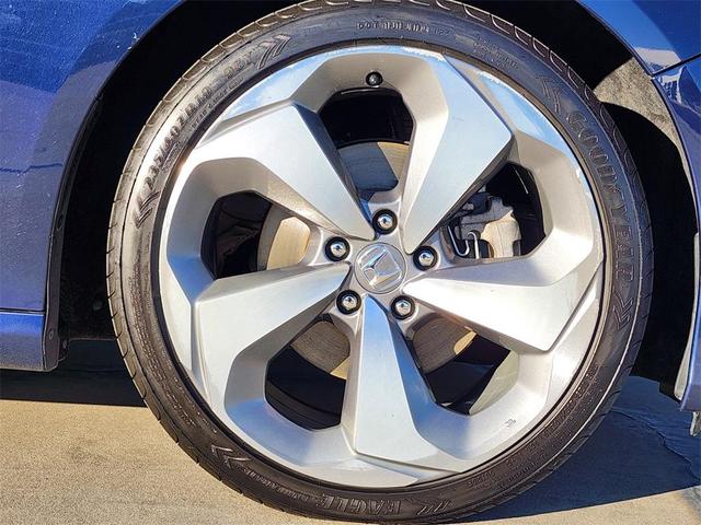 2019 honda accord touring 2.0t