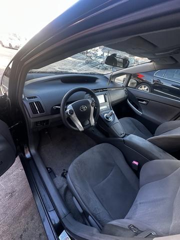 2010 toyota prius v