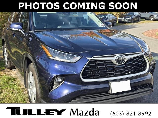 2021 toyota highlander le