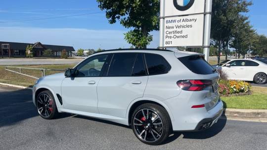 2025 BMW X5 m60i