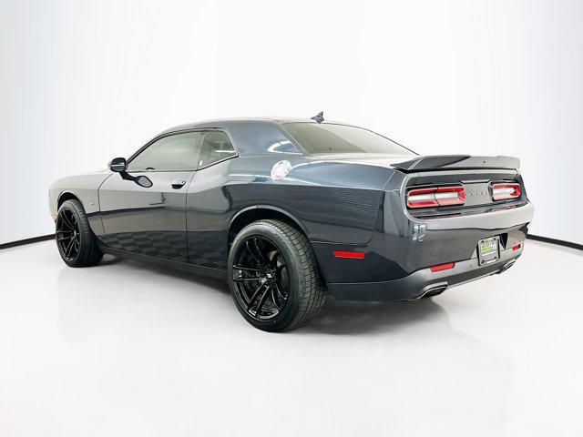 2017 dodge challenger gt