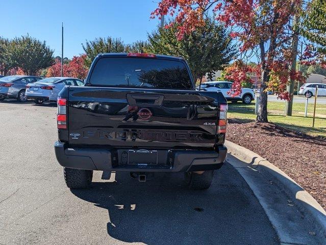 2022 nissan frontier s