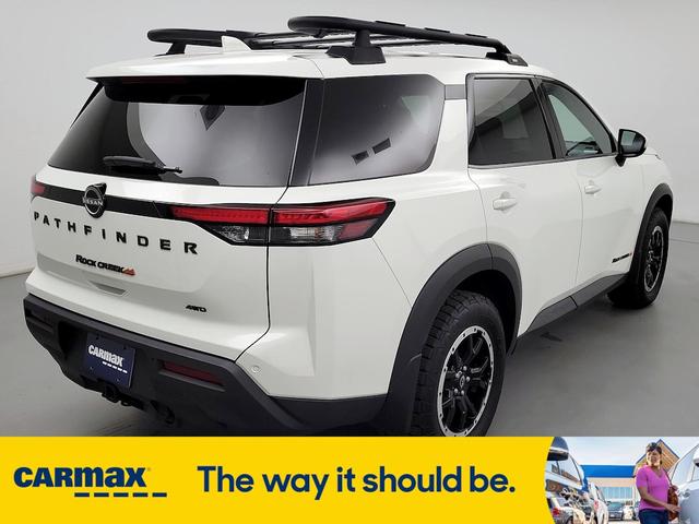 2023 nissan pathfinder sv