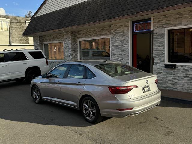 2021 volkswagen jetta 1.4t r-line