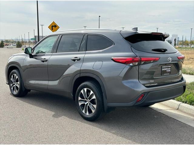 2021 toyota highlander xle