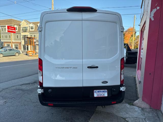 2019 ford transit-250 base