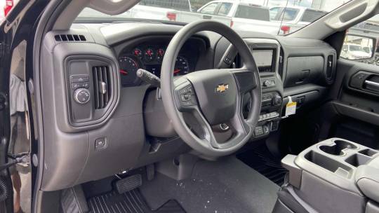 new 2025 chevrolet silverado 1500 custom crew cab short bed 2wd