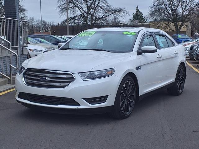 2019 ford taurus sel