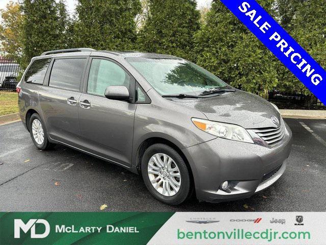 2017 toyota sienna l