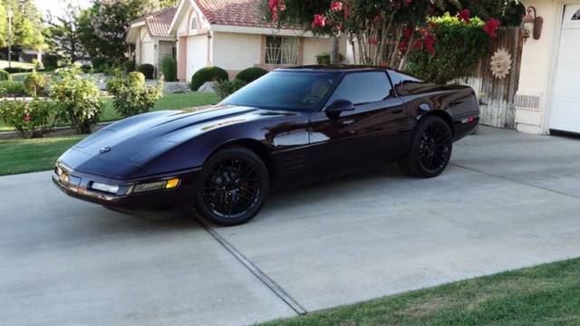 1994 chevrolet corvette base 2dr hatchback automatic 4-speed rwd v8 5.7l