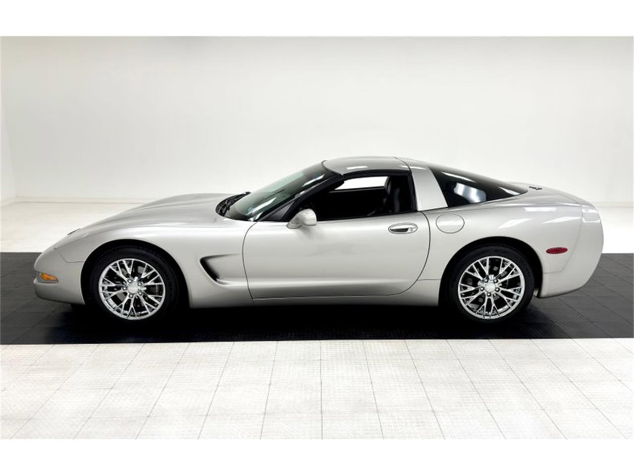 2004 chevrolet corvette