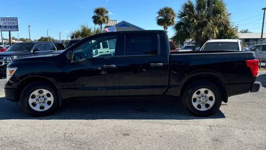 2017 Nissan Titan