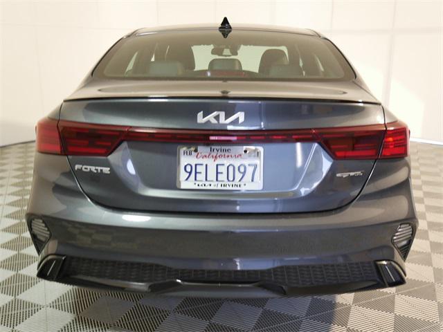 2023 kia forte gt-line