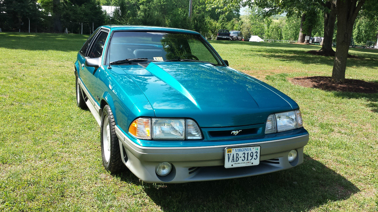 1993 ford mustang gt hatchback 2-door 5.0l