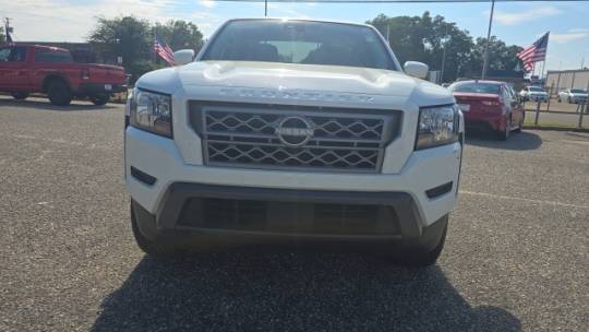 2023 Nissan Navara (Frontier) sv