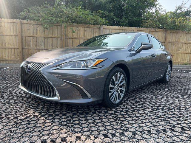 2020 lexus es 300h base