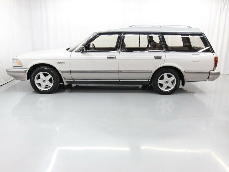 1991 toyota crown royal saloon