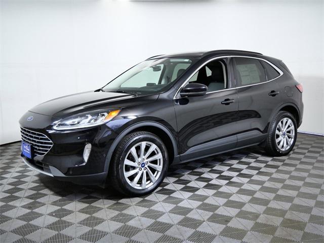 2022 ford escape titanium