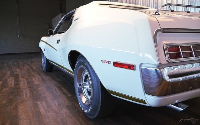 1972 amc javelin pierre cardin sst 360