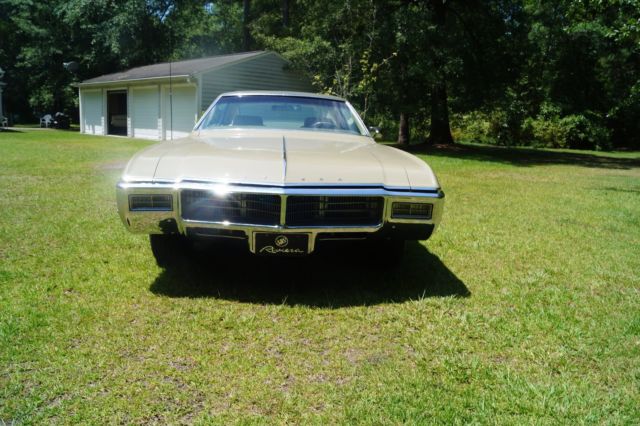 1969 buick riviera - beautiful restoration and loaded