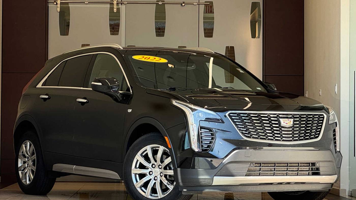 2022 cadillac xt4 premium luxury