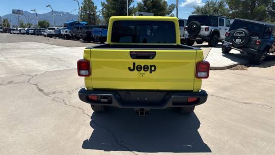2024 Jeep Gladiator