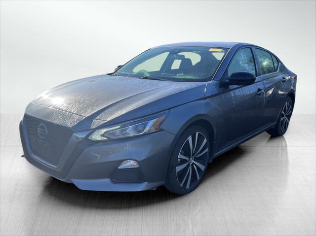 2022 nissan altima sr fwd