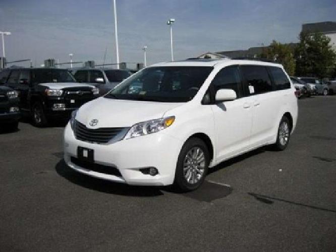 2014 toyota sienna xle in alexandria, va
