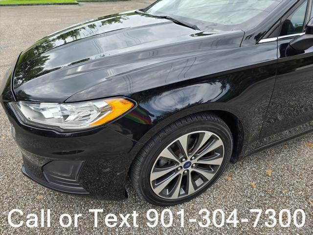 2019 ford fusion se