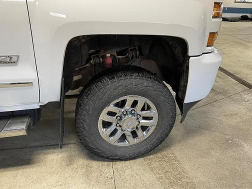 2018 chevrolet silverado 3500 in milwaukee, wisconsin