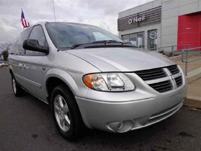 2005 dodge grand caravan sxt in warminster, pa
