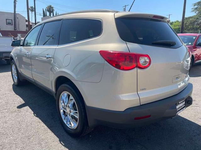 2011 chevrolet traverse lt