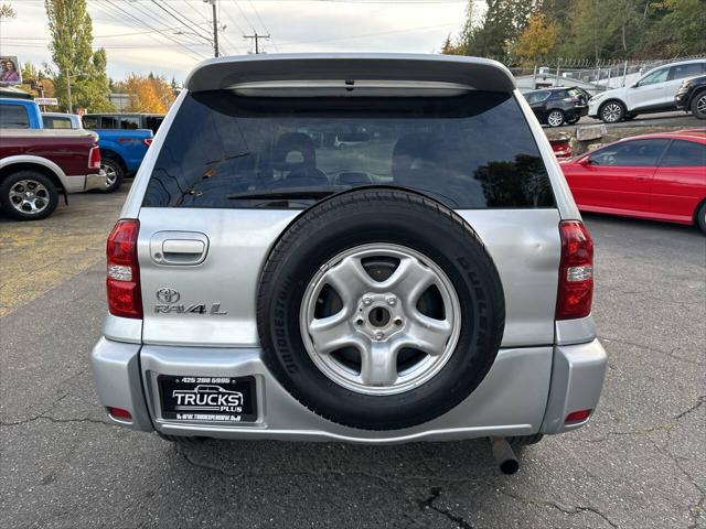 2004 toyota rav4 base