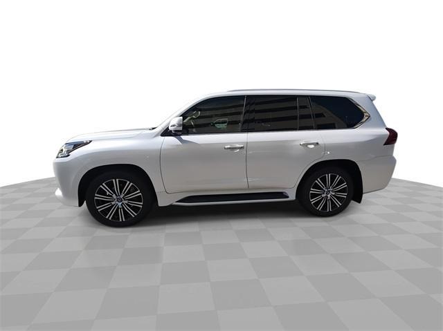 2021 lexus lx 570 two-row