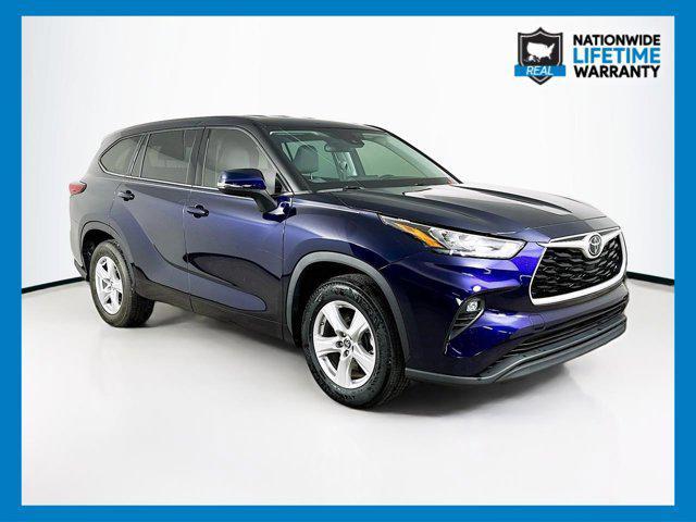 2020 toyota highlander le
