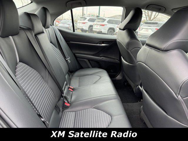 2023 toyota camry se