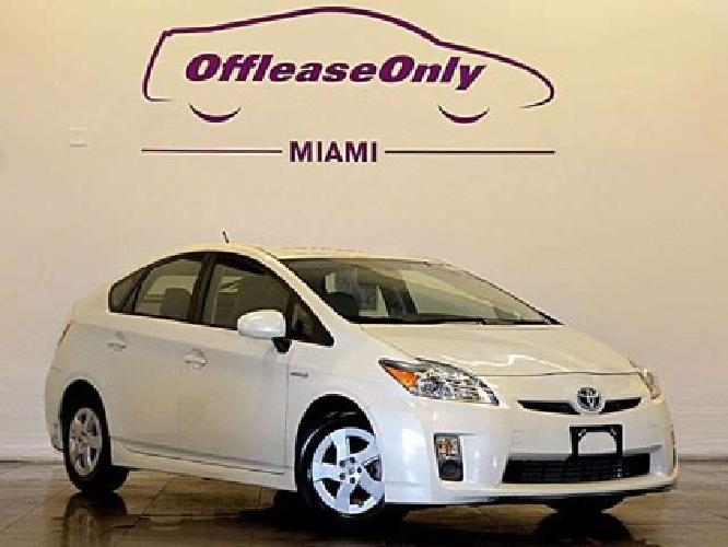 2010 toyota prius hybrid hatchback in miami, fl