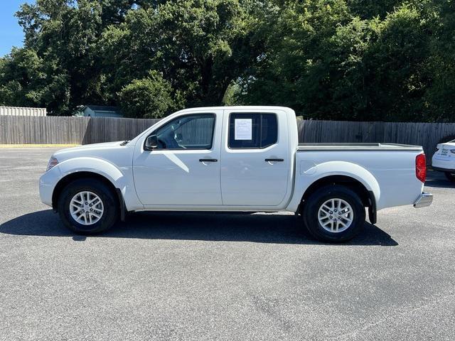 2021 nissan frontier sv