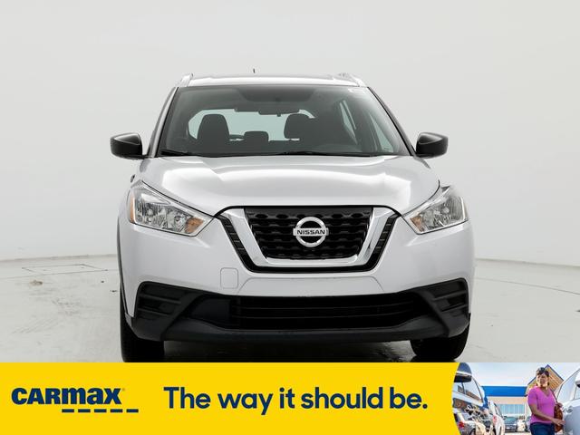 2019 nissan kicks s