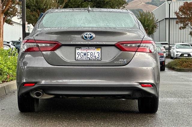 2023 toyota camry hybrid xle