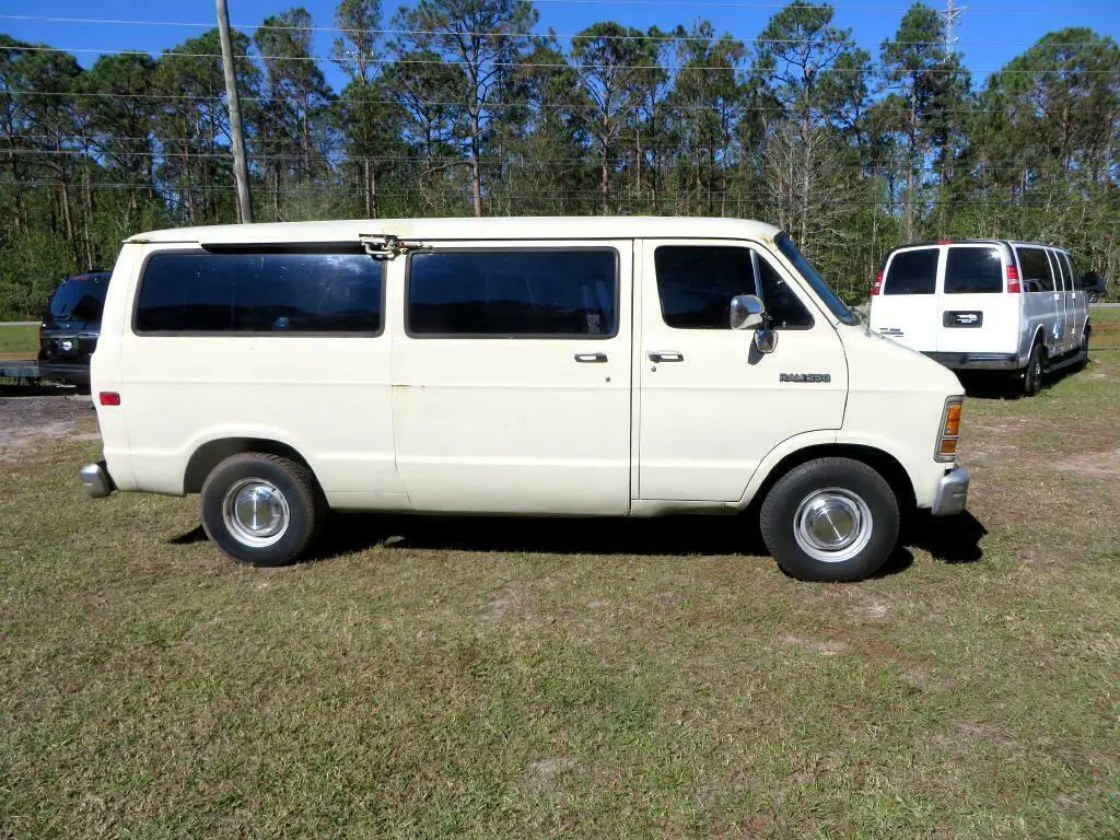 1991 dodge ram van b250