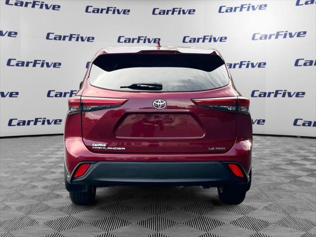 2021 toyota highlander le