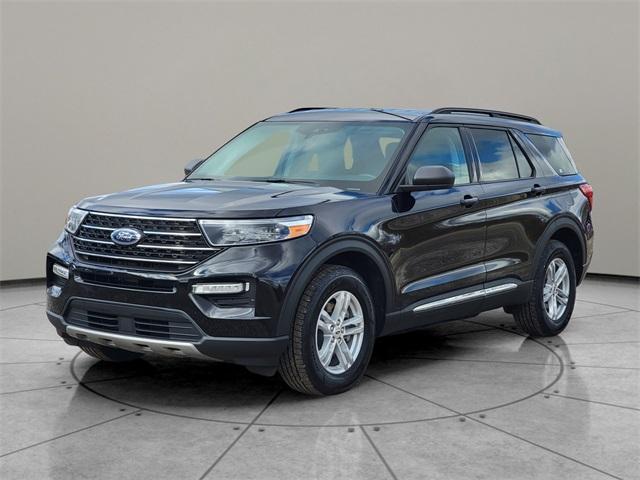 2021 ford explorer xlt