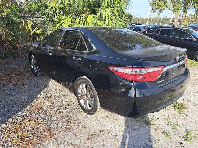 2017 toyota camry se