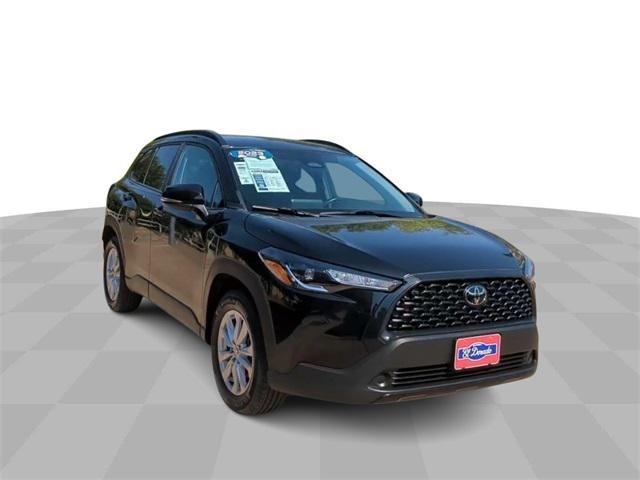 2023 toyota corolla cross le