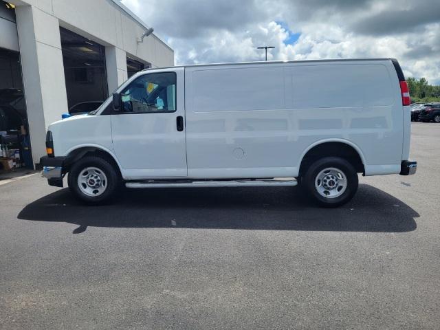 2022 gmc savana 2500 work van