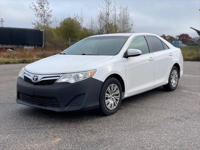 2013 toyota camry le