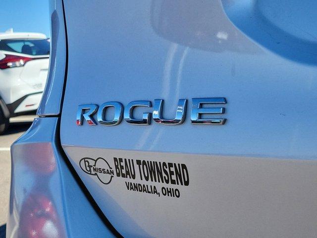 2018 nissan rogue sv