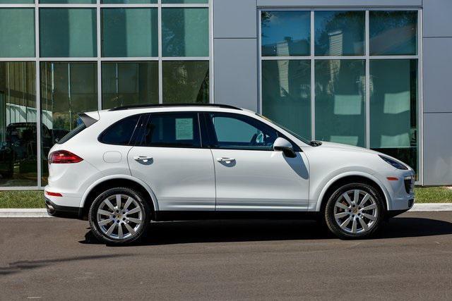 2017 porsche cayenne base